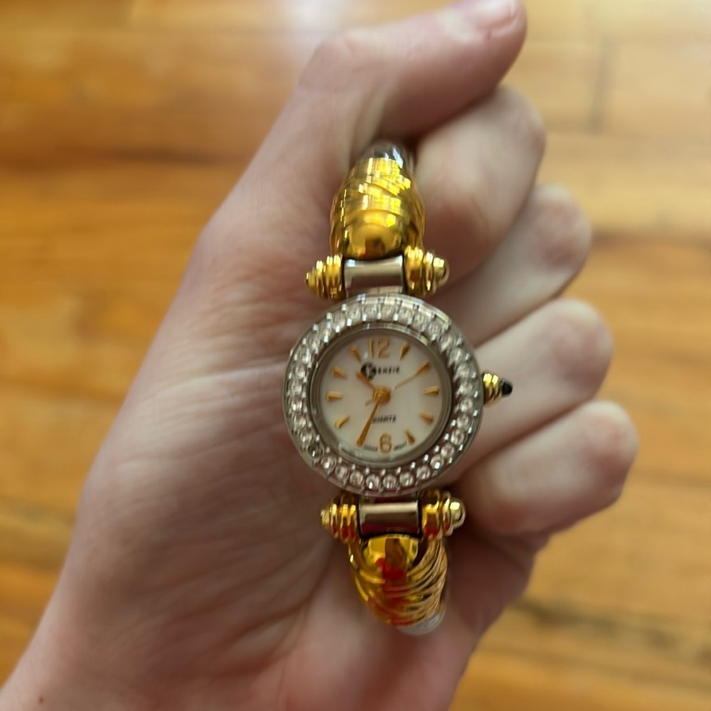 Kenzie Stainless Steel Back Quartz Bracelet Watch